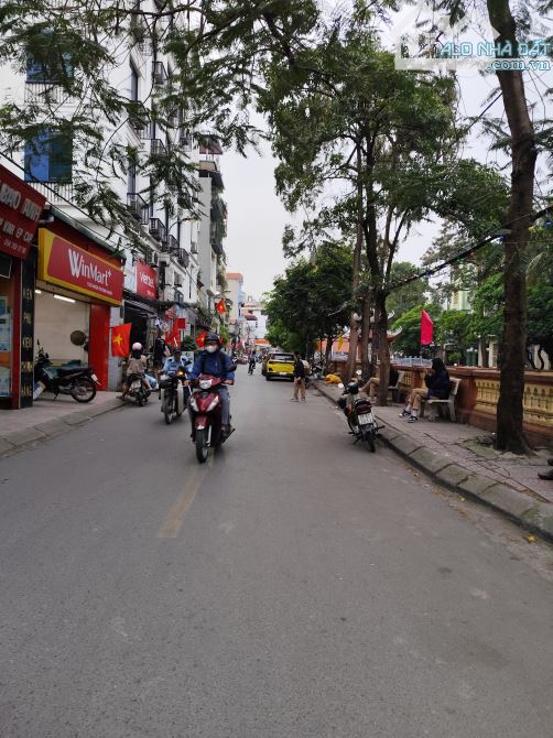 Bán nhà khu phân lô ô cách việt hưng 70m², 2 tầng, mt 5,8m² đường ôtô tránh giá 12,5 tỷ . - 2