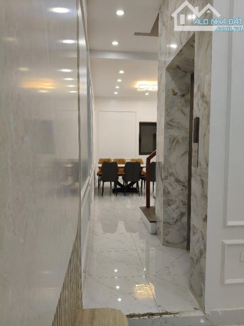 Nhà phân lô ô tô vào nhà phố cổ Hà Đông, 2 thoáng trước sau . Giá 12x tỷ - 2