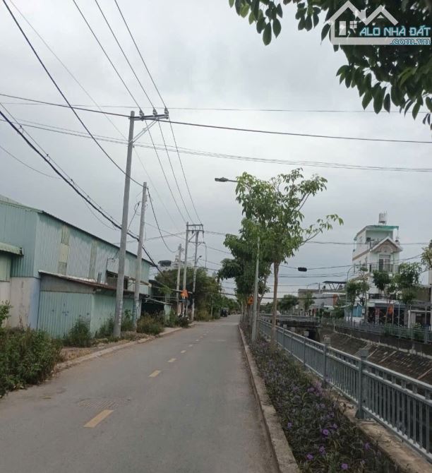 Bán gấp xưởng Mặt Tiền rạch Thạnh Lộc 41, Quận 12 dt 16,4x50m - 2