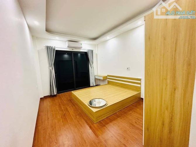 NHÀ MỚI ĐẸP KEENG - Ô TÔ GÀN NHÀ - KHU VỰC TIỀM - NỘI THẤT SANG XỊN GIÁ CHỈ HƠN 3 TỶ - 2