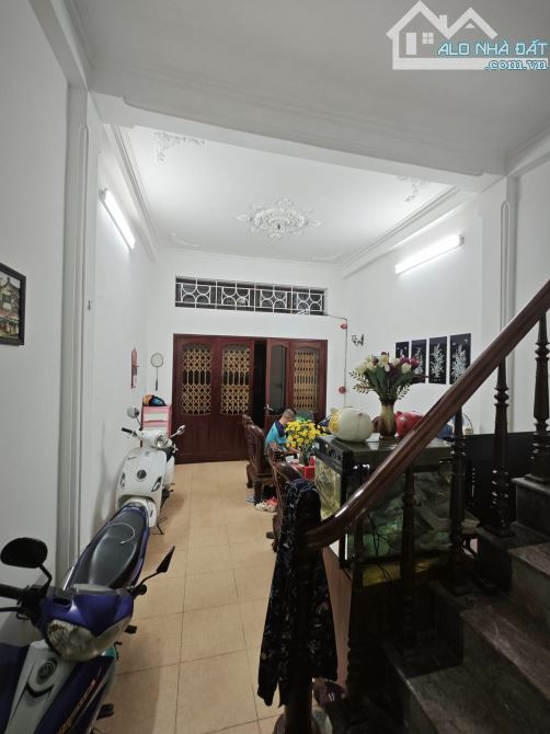Giảm gần 1 tỷ cần bán gấp siêu phẩm phân lô ô tô tránh Trần Quốc Hoàn 60m2, 4T, - 2