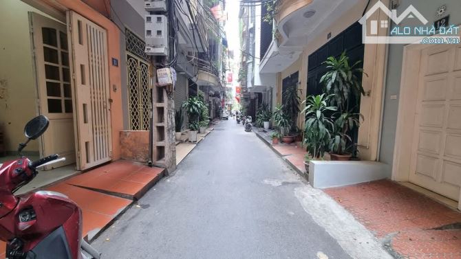 Bán nhà phân lô Phương Mai 46m2, 4 tầng, 2 mặt ngõ trước sau, ô tô tránh, chỉ 15 tỷ. - 2