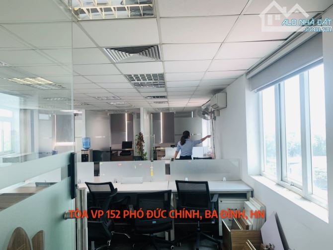 Mặt phố ngã tư Cửa Bắc-phó đức Chính mb 290m2/t mt 9m giảm sâu còn 35triệu/th cho tầng 1 - 3