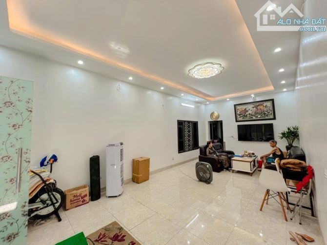 Mình cần bán nhà 91m2 Tại Phố Khương Trung, Thanh Xuân, Hà Nội - 3