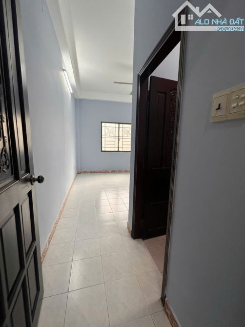 Bán nhà MT Nguyễn Chí Thanh-Đỗ Ngọc Thạnh, 5 tầng, vuông vức, nhà mới ở liền - 3