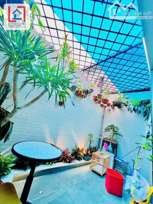 7 TỶ 9 - NHÀ 5 TẦNG PHÂN LÔ CAO CẤP – HẺM XE HƠI – TÂN HƯNG THUẬN, Q12 - 3