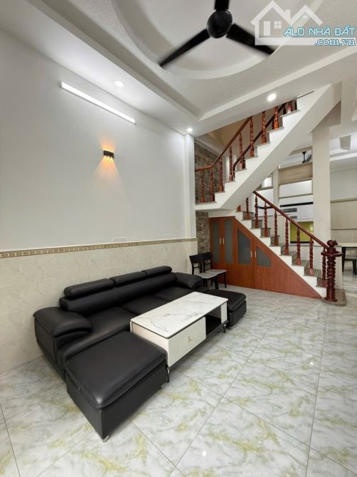 HÀNG HIẾM XUẤT HIỆN  HẺM VIP KHU NHÀ LẦU NGAY METRO QUẬN 12 - 3