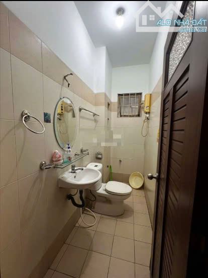Mặt tiền 581 3/2 Q10 3,5x13m 3L 3pn 4wc - 3