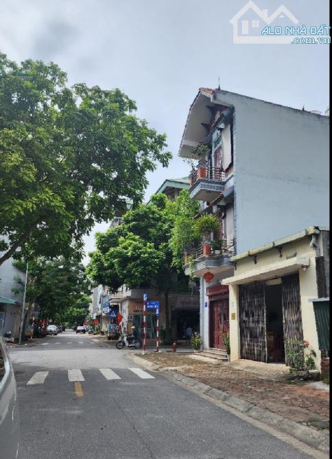 109 m2/6 Mt/28.9 Tỷ/ Mặt phố Nguyễn Văn Hưởng/ Giang Biên/ Long Biên - 3