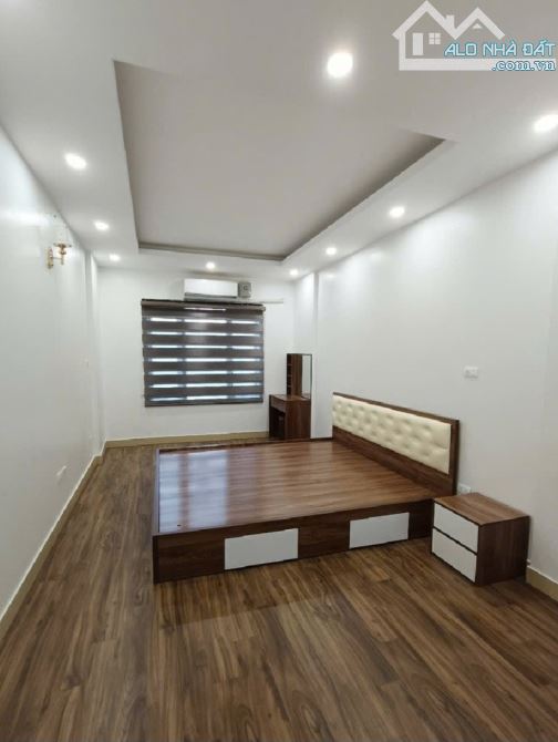 36 M2/ 7.x Tỷ/5 tầng/3.3 Mt/ Gia thượng. Ngọc thụy - 3