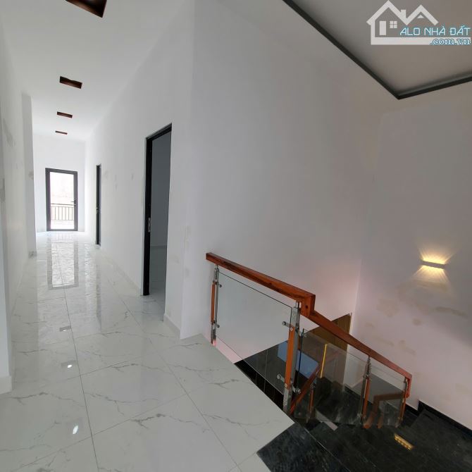 Biệt thự mini 200m2 full thổ cư đường Liên Xã cách KCN Cầu Tràm 1km - 4