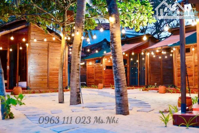 ** CHỦ HẠ THÊM 2 TỶ: BÁN NHANH KHU NGHĨ DƯỠNG MẶT BIỂN GIÁ CHỈ 11 TỶ - 4