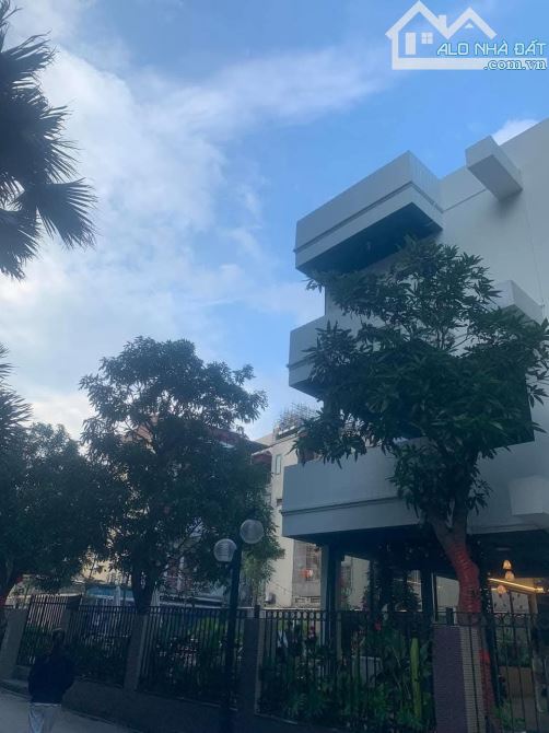 Bán đất mặt phố Vũ Tông Phan – 1112m², MT 12m, lô góc – Giá chỉ 200 tỷ - 4