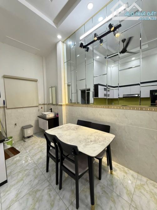 HÀNG HIẾM XUẤT HIỆN  HẺM VIP KHU NHÀ LẦU NGAY METRO QUẬN 12 - 4