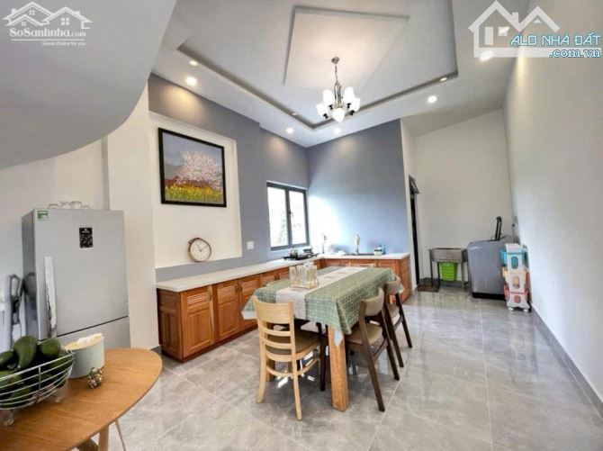 Nhà sân vườn-  đường nhựa - Nguyễn Đình Quân - P5 - Đà Lạt. 71m2 - 4 ty 9 - 4