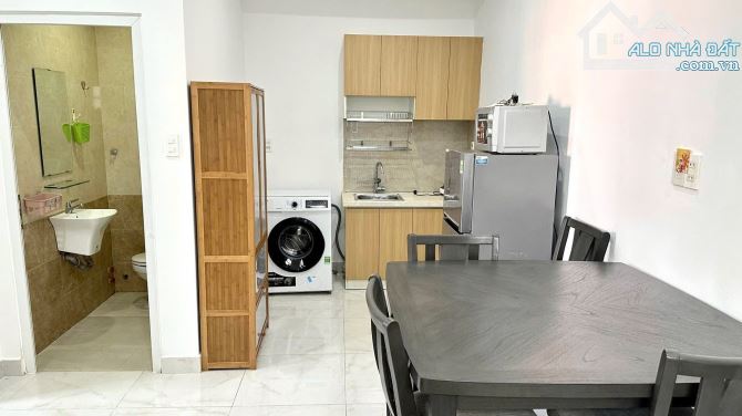 Chung cư  Khải Hoàn, Lạc Long Quân,p5,Q11:95m2,2p ngủ,NT,13tr/th - 4