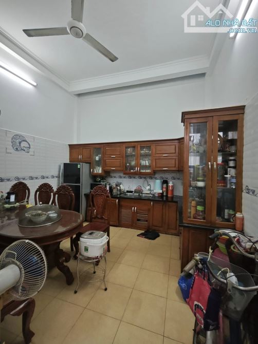 Giảm gần 1 tỷ cần bán gấp siêu phẩm phân lô ô tô tránh Trần Quốc Hoàn 60m2, 4T, - 4