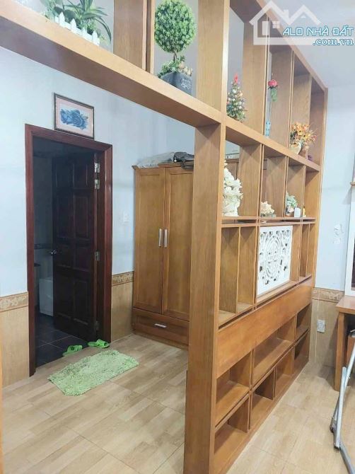 Gần Đông Tăng Long - Long Trường - Quận 9 - Nhà 4 Tầng - 98m2 - 4