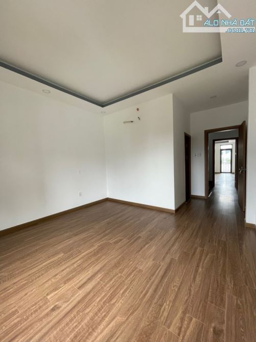 Bán Nhà Quận 7_Mặt Tiền Đường Nhựa 12M_76M2+4Tầng BTCT;4PN;SHR;Sát Phú Mỹ Hưng;Chỉ 12.X Tỷ - 5