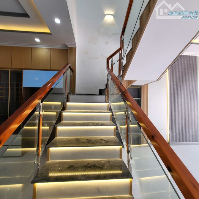 Biệt thự mini 200m2 full thổ cư đường Liên Xã cách KCN Cầu Tràm 1km - 5