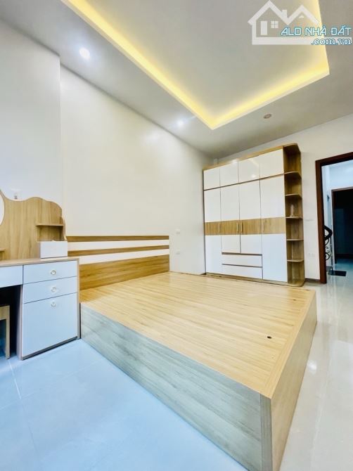 Bán nhà đẹp 4 tầng x 45m2, ngõ ô tô tránh, thông các ngả đường Bùi Xương Trạch - 5