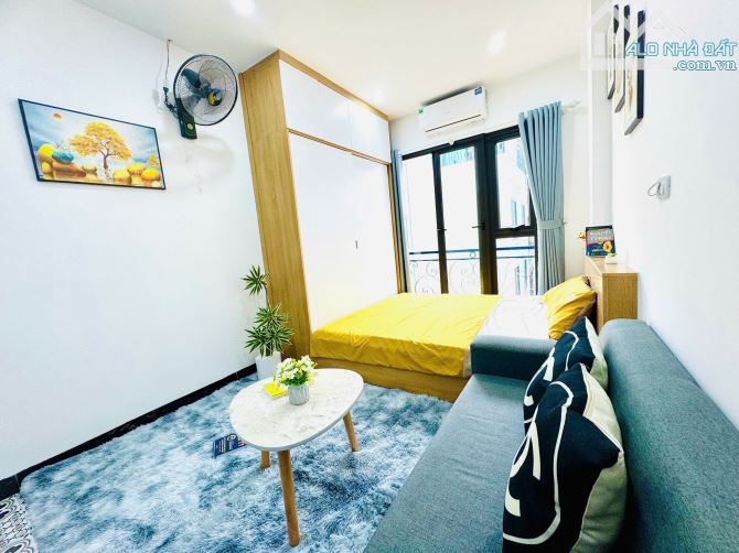 Cho Thuê CCMN Ngõ 136 Trung Liệt Đống Đa 25m2 Studio Ban Công Thang Máy Full Nội Thất Gần - 5