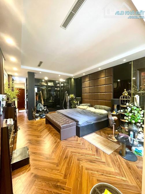 Hiếm Có - Lô Góc - Thang Máy -Lý Nam Đế -Hoàn Kiếm - Dt:75m2/7tầng/13mMT*39 tỷ - 6