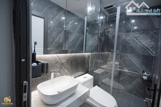 BÁN NHÀ PHỐ NGUYỄN CHÍNH, Ô TÔ VÀO NHÀ,VIEW HỒ THIẾT KẾ HIỆN ĐẠI 45M2 6T MT4.1M GIÁ 9.9 TỶ - 6