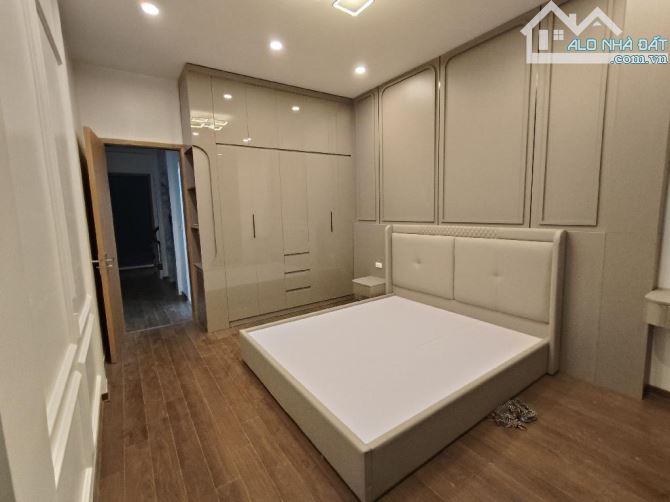 Nhà phân lô ô tô vào nhà phố cổ Hà Đông, 2 thoáng trước sau . Giá 12x tỷ - 6