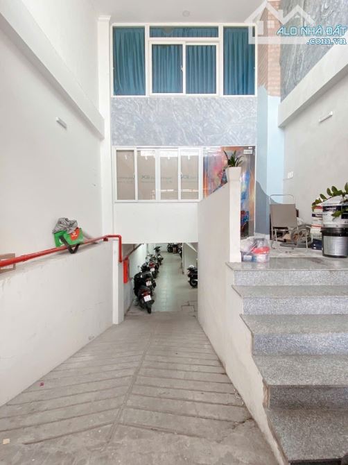 MẶT TIỀN BÙI HỮU NGHĨA - TOÀ NHÀ 8 TẦNG 2 MẶT TIỀN 132m2 - GIÁ 32T - 6