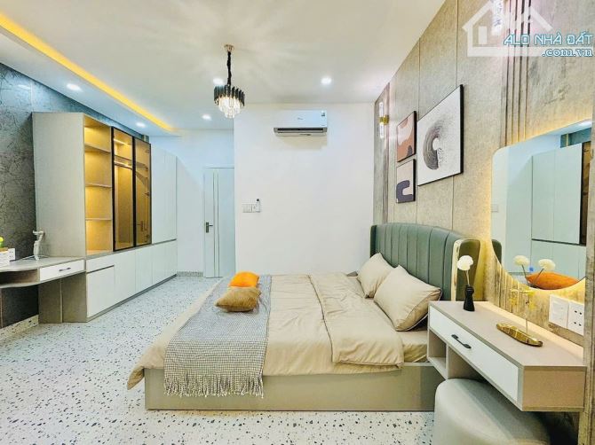 SIÊU PHẨM - NỘI THẤT SANG XỊN - SỔ VUÔNG VỨC Thích Quảng Đức phường 5 Phú Nhuận 26m2. Giá - 7
