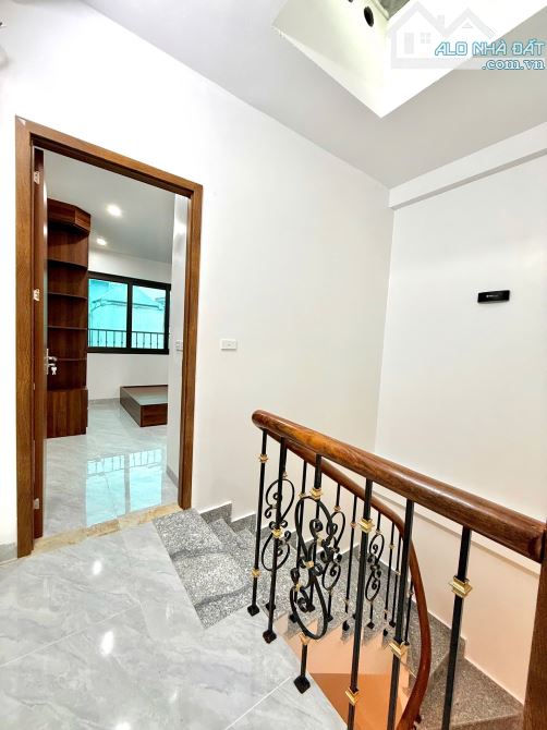 TRẦN CUNG SIÊU DÒNG TIỀN 8 PHÒNG VỪA Ở VỪA CHO THUÊ- Ô TÔ ĐỖ CỬA - NHỈNH 10 TỶ - 7