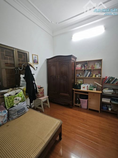 Giảm gần 1 tỷ cần bán gấp siêu phẩm phân lô ô tô tránh Trần Quốc Hoàn 60m2, 4T, - 7