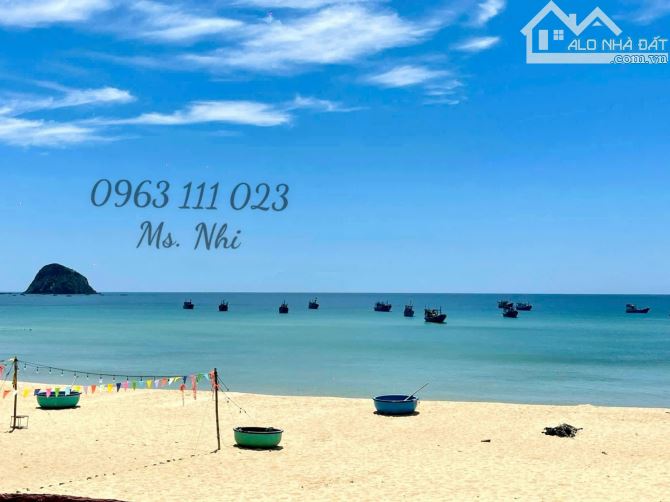 ** CHỦ HẠ THÊM 2 TỶ: BÁN NHANH KHU NGHĨ DƯỠNG MẶT BIỂN GIÁ CHỈ 11 TỶ - 8