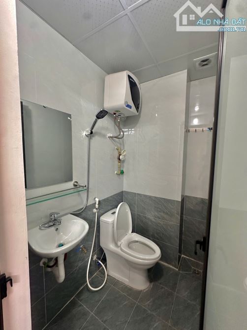 Cho Thuê CCMN Ngõ 255 Cầu Giấy 30m2 Ban Công Cửa Sổ Thang Máy Ô Tô Đỗ Gần, Gần Chợ - 8
