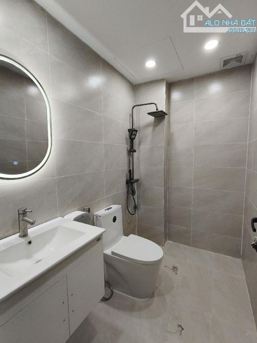 Nhà phân lô ô tô vào nhà phố cổ Hà Đông, 2 thoáng trước sau . Giá 12x tỷ - 8