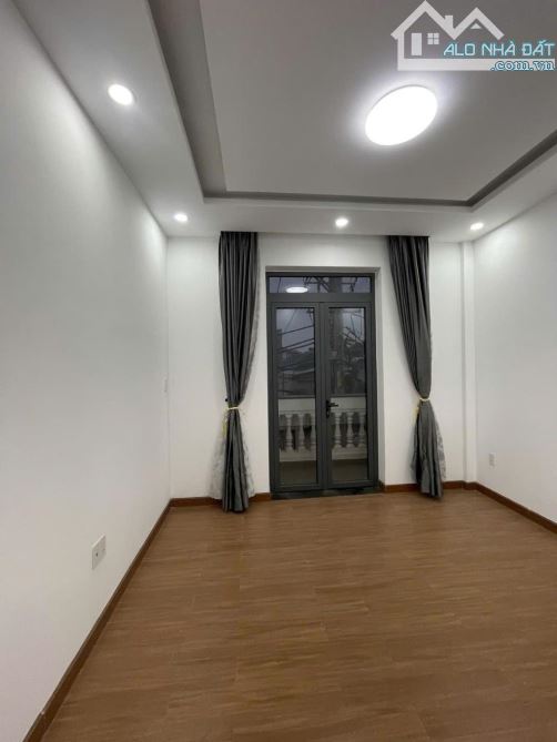 cần bán, nguyễn văn quá, PLÔ, HẺM ÔTÔ 6M2, dt 77M2 × 4T, đông hưng thuận quận 12, giá rẻ - 8