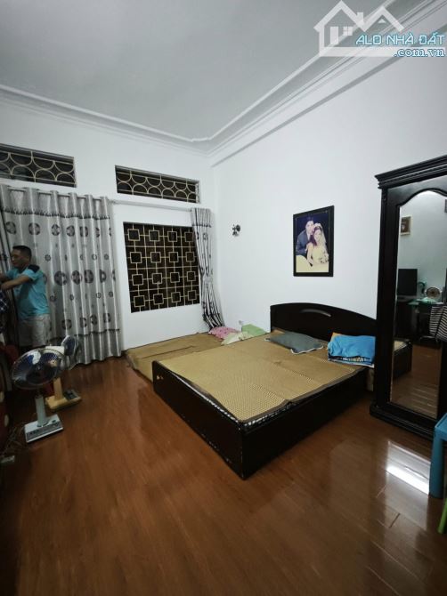Giảm gần 1 tỷ cần bán gấp siêu phẩm phân lô ô tô tránh Trần Quốc Hoàn 60m2, 4T, - 8
