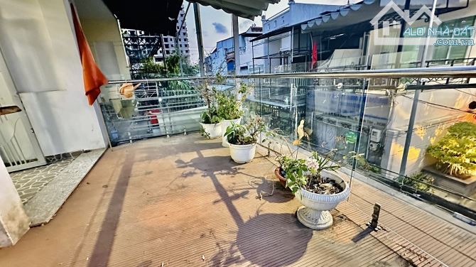 ✨ 3 TẦNG ĐÚC KIÊN CỐ, HẺM XE TẢI TRÁNH, 72M2 (Ngang 4.5 x 14M) THÔNG SỐ TUYỆT ĐẸP - 6,2 TỶ - 9