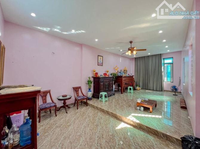 BÁN NHÀ PHỐ KHƯƠNG TRUNG 95m2 - 4T - MT 4.5m - 18.5 TỶ - LÔ GÓC - Ô TÔ TRÁNH - KINH DOANH - 9