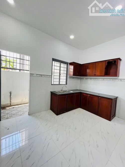 Nhà Mới 1 Lầu Tân Kim 4 x 19m , 3 Phòng Ngủ Đường Xe Hơi. Sổ Hồng Riêng Giá Rẻ - 9