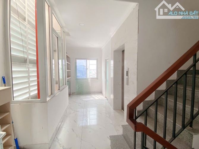 MẶT TIỀN BÙI HỮU NGHĨA - TOÀ NHÀ 8 TẦNG 2 MẶT TIỀN 132m2 - GIÁ 32T - 9