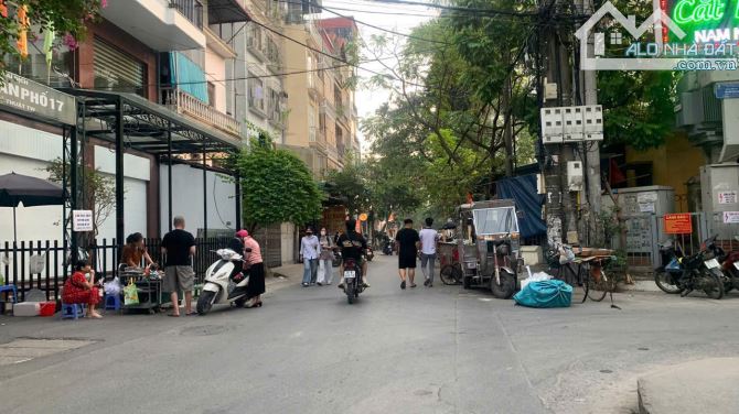 Bán nhà Doãn Kế Thiện,60m2 ngõ kinh doanh đẳng cấp, ô tô tránh, giá cực tốt 24.6 tỷ