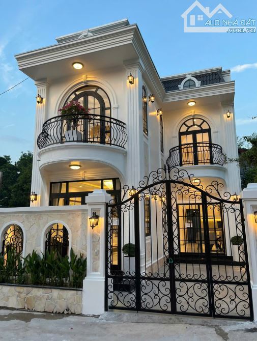 Mở BÁN 4 CĂN BIỆT THỰ HUYỀN TRÂN CÔNG CHÚA. Ô TÔ Vi Vu. Giá 3 Tỷ 190 triệu