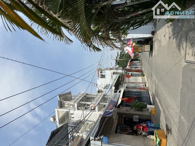 GIẢM SÂU - NHÀ ĐẸP, gần Lê Đức Thọ - Thống Nhất, ngang 9m*12(3tầng), HXH đổ cửa - dân trí
