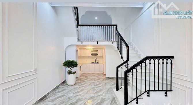 Bán nhà 3 tầng tại Trần nguyên Hãn, Lê Chân, 40m2, giá 2,99tỷ
