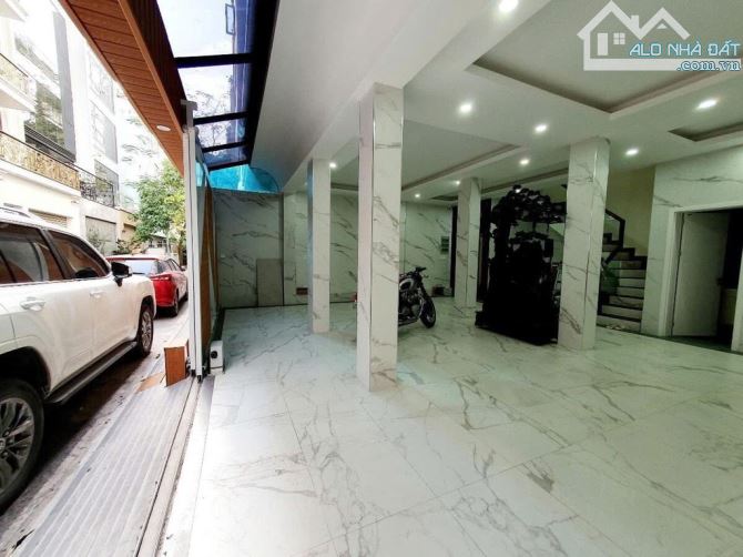 Bán nhà  Xuân la, Phân Lô, Oto Tránh 80m2 6 tầng mt 8.5m giá 30.5 tỷ