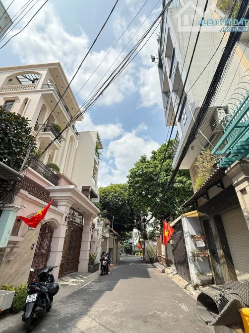 20P CHDV Bàu Bàng, Tân Bình, 4,7x28 130m2 6 tầng thang máy 22,5 tỷ