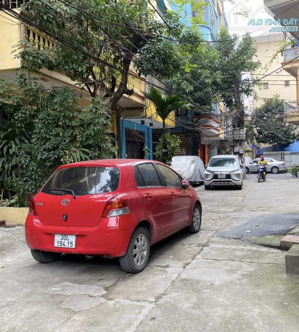 Lô góc Hoàng Quốc Việt, phân lô oto tránh, 53m² – 4 Tầng – Mặt tiền 5m | 15.9 Tỷ