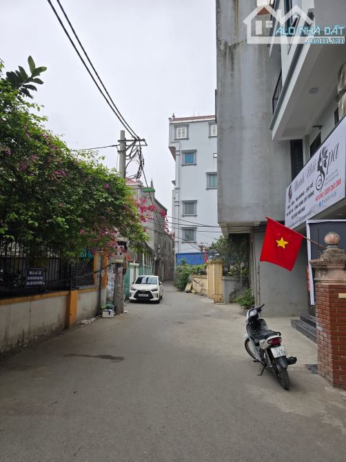 BÁN TOÀ APATMENT PHỐ ĐỖ NHUẬN XUÂN ĐỈNH 32 TỶ 100M 8 TẦNG 28 CĂN HỘ DOANH THU 200TR/THÁNG